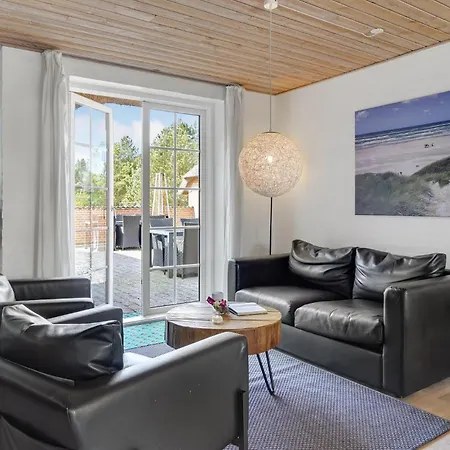 Beautiful In Ulfborg With Wifi Holiday home